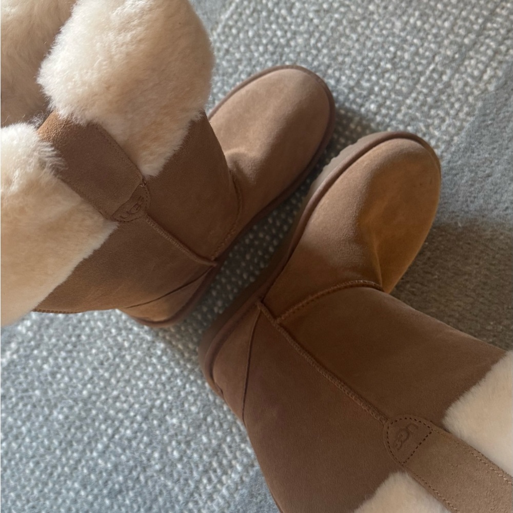 NEW UGG Suhenny Tall Boots (7) - Picture 4 of 9